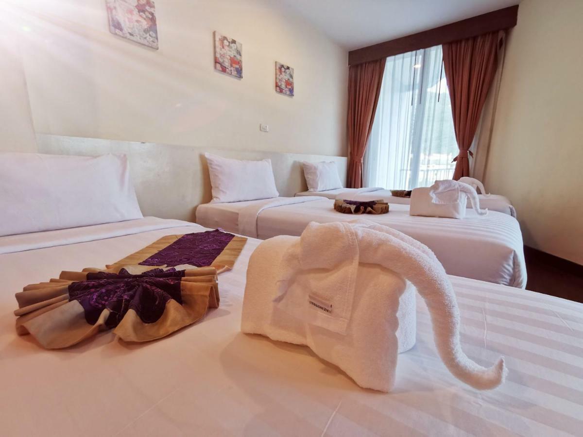 Paksaa Boutique Hotel Patong Luaran gambar