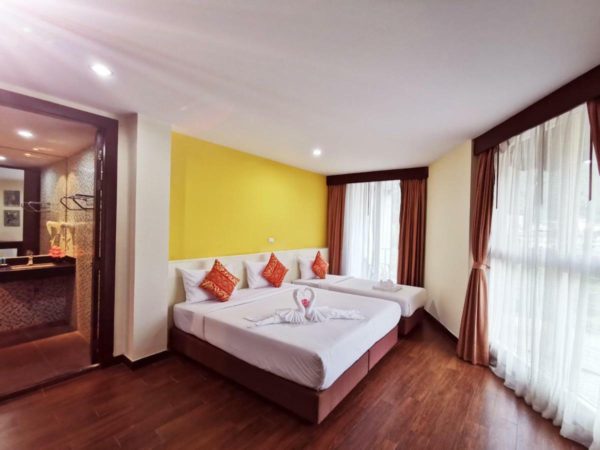 Paksaa Boutique Hotel Patong Luaran gambar