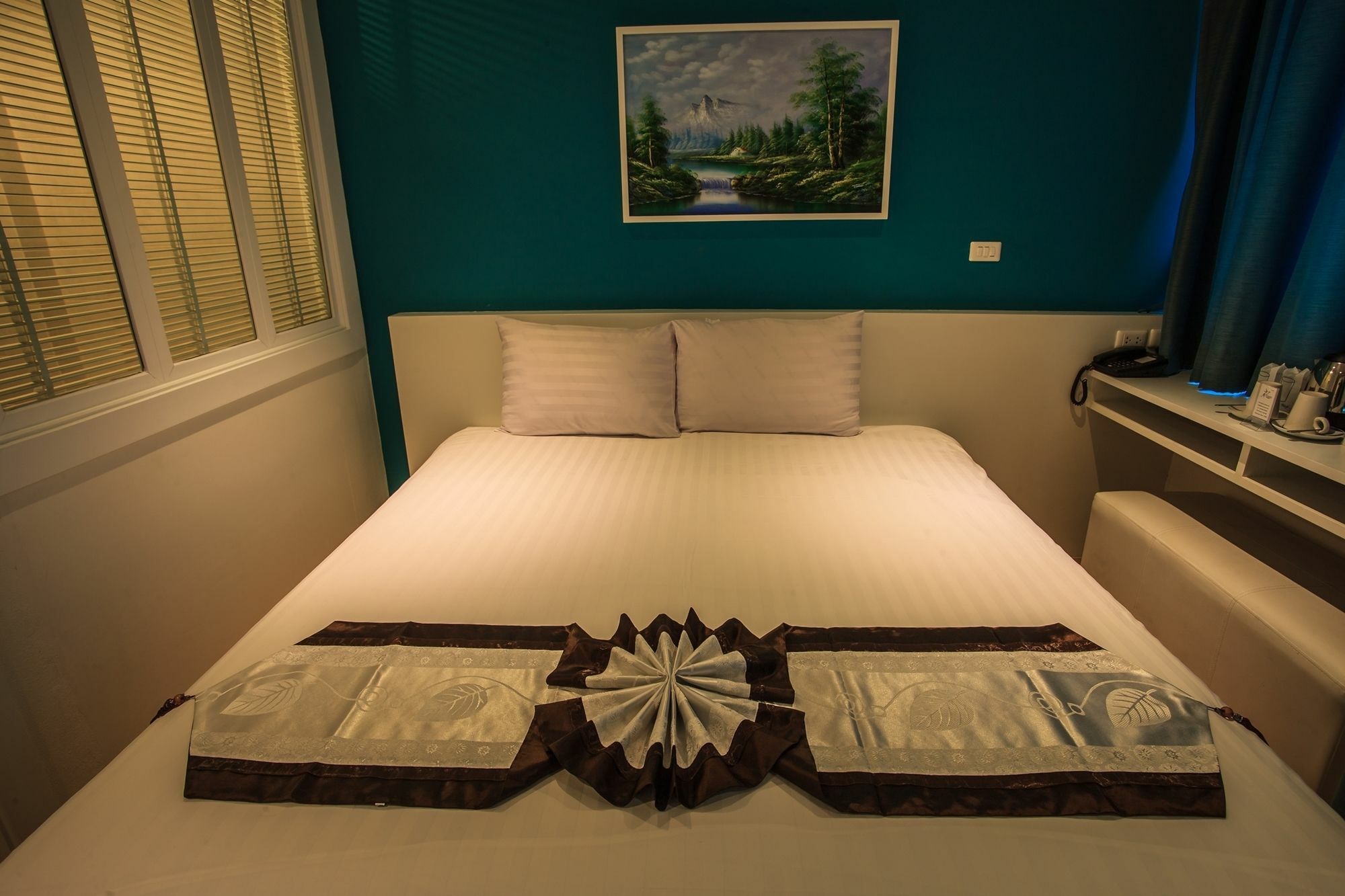 Paksaa Boutique Hotel Patong Luaran gambar