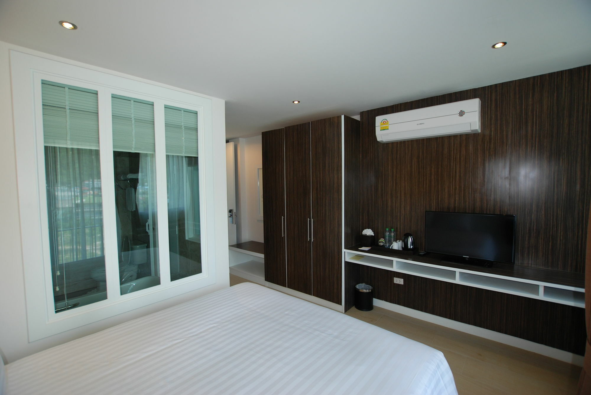 Paksaa Boutique Hotel Patong Luaran gambar