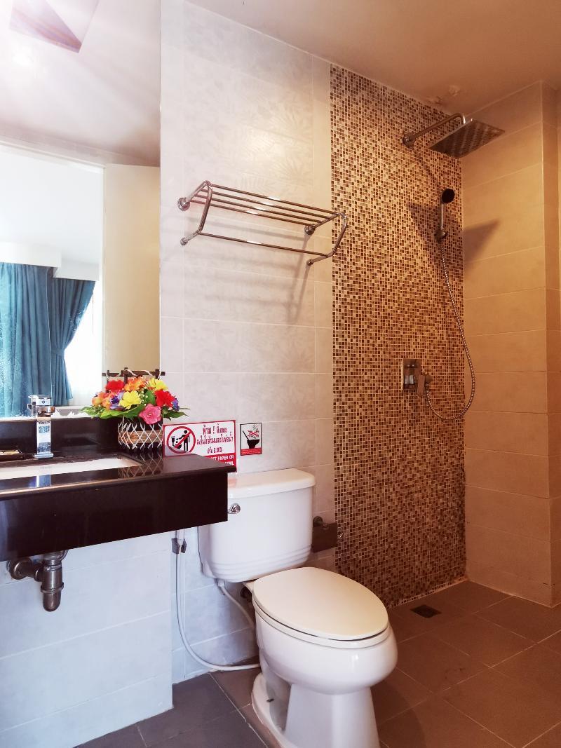 Paksaa Boutique Hotel Patong Luaran gambar